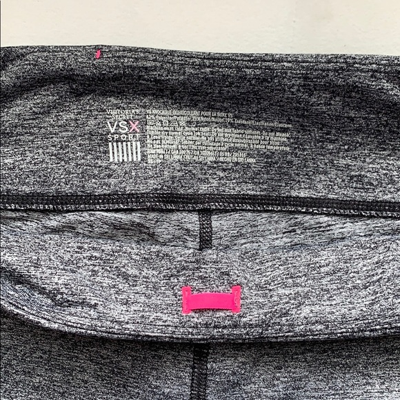 Victoria Secret workout leggings in salt grey. - Picture 4 of 4